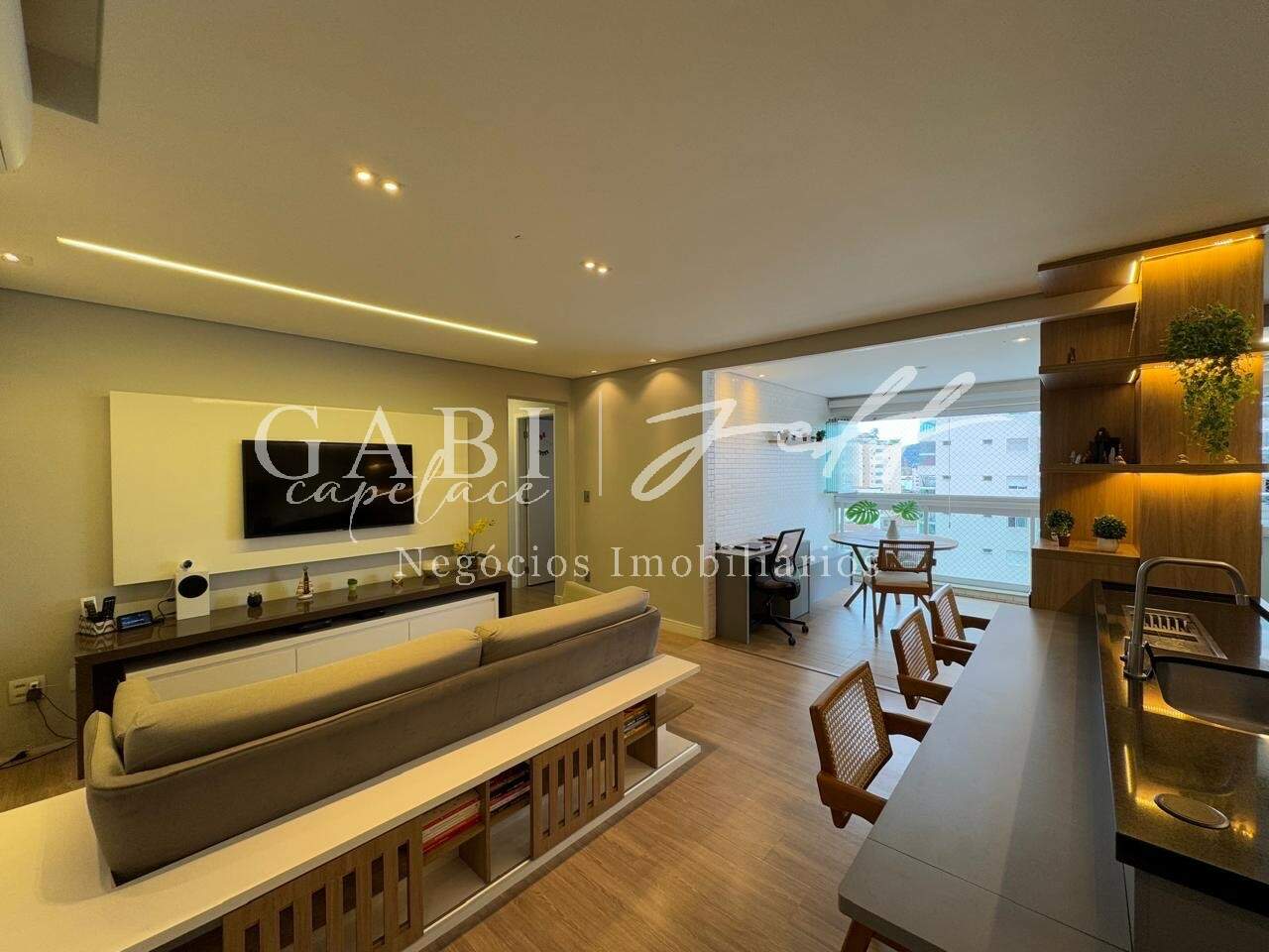 Apartamento à venda no Ponta da Praia: 