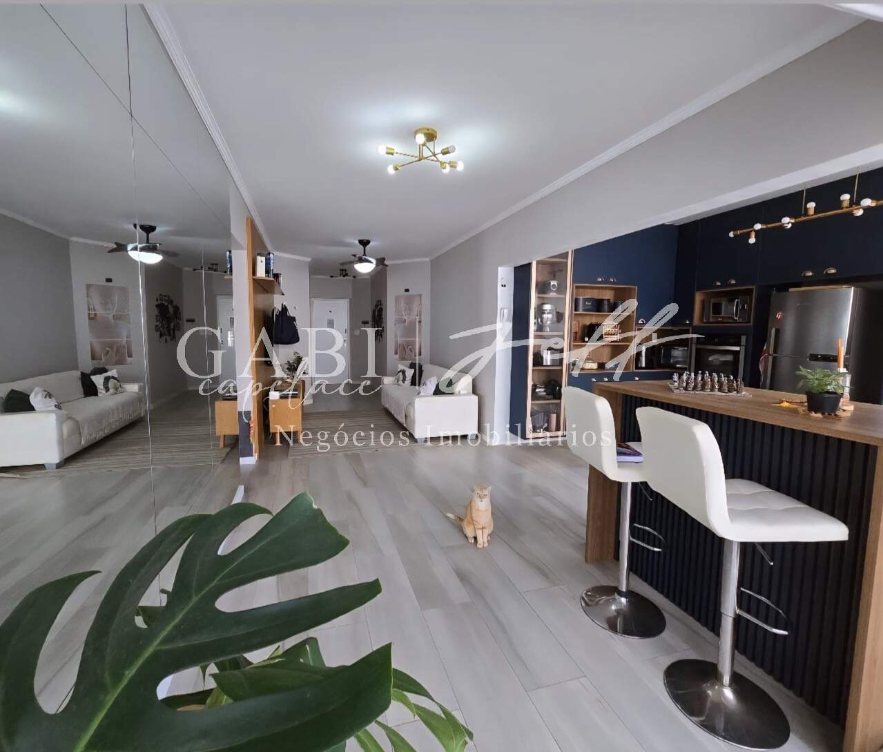 Apartamento à venda no Ponta da Praia: 