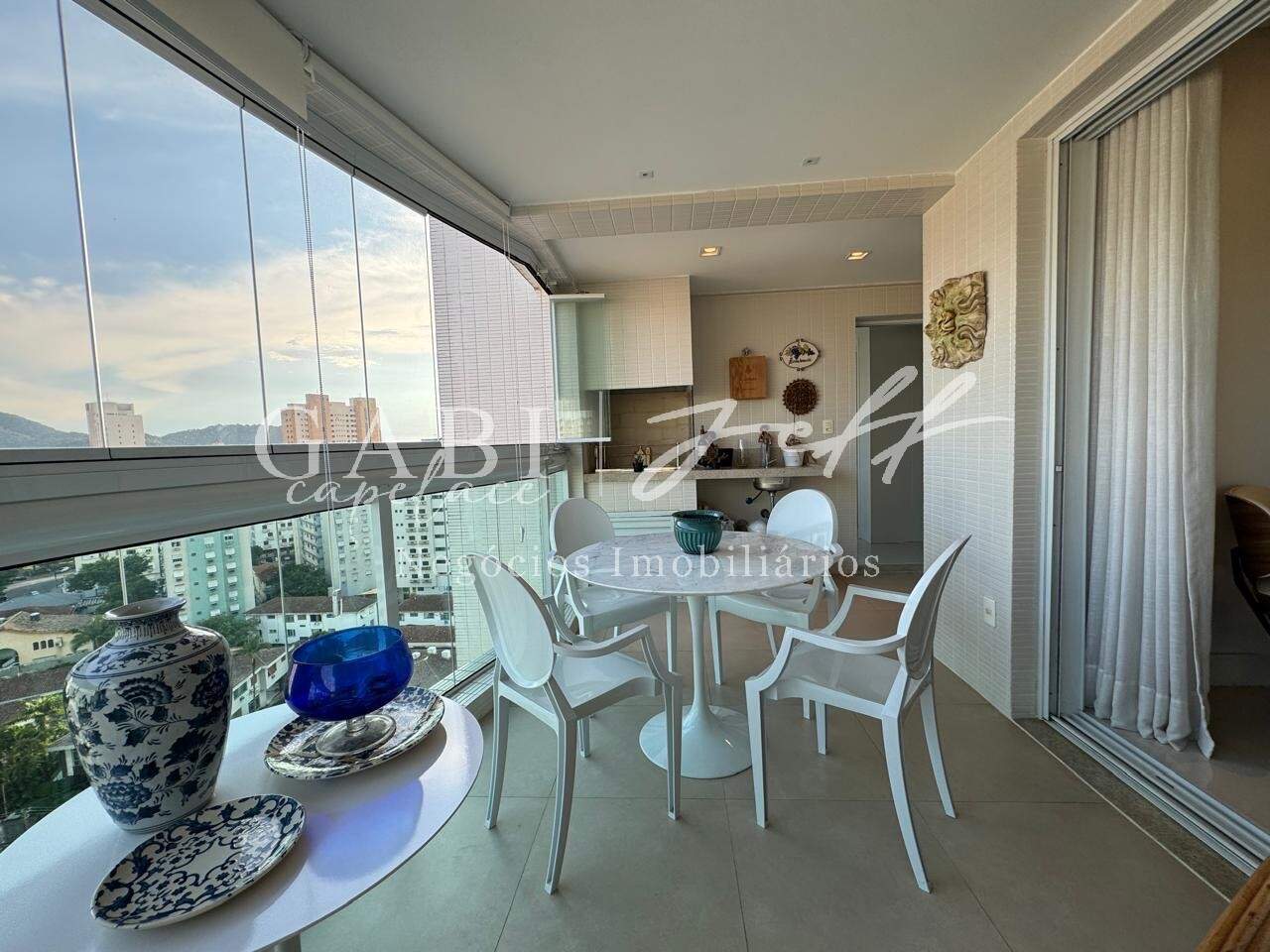 Apartamento à venda no Ponta da Praia: