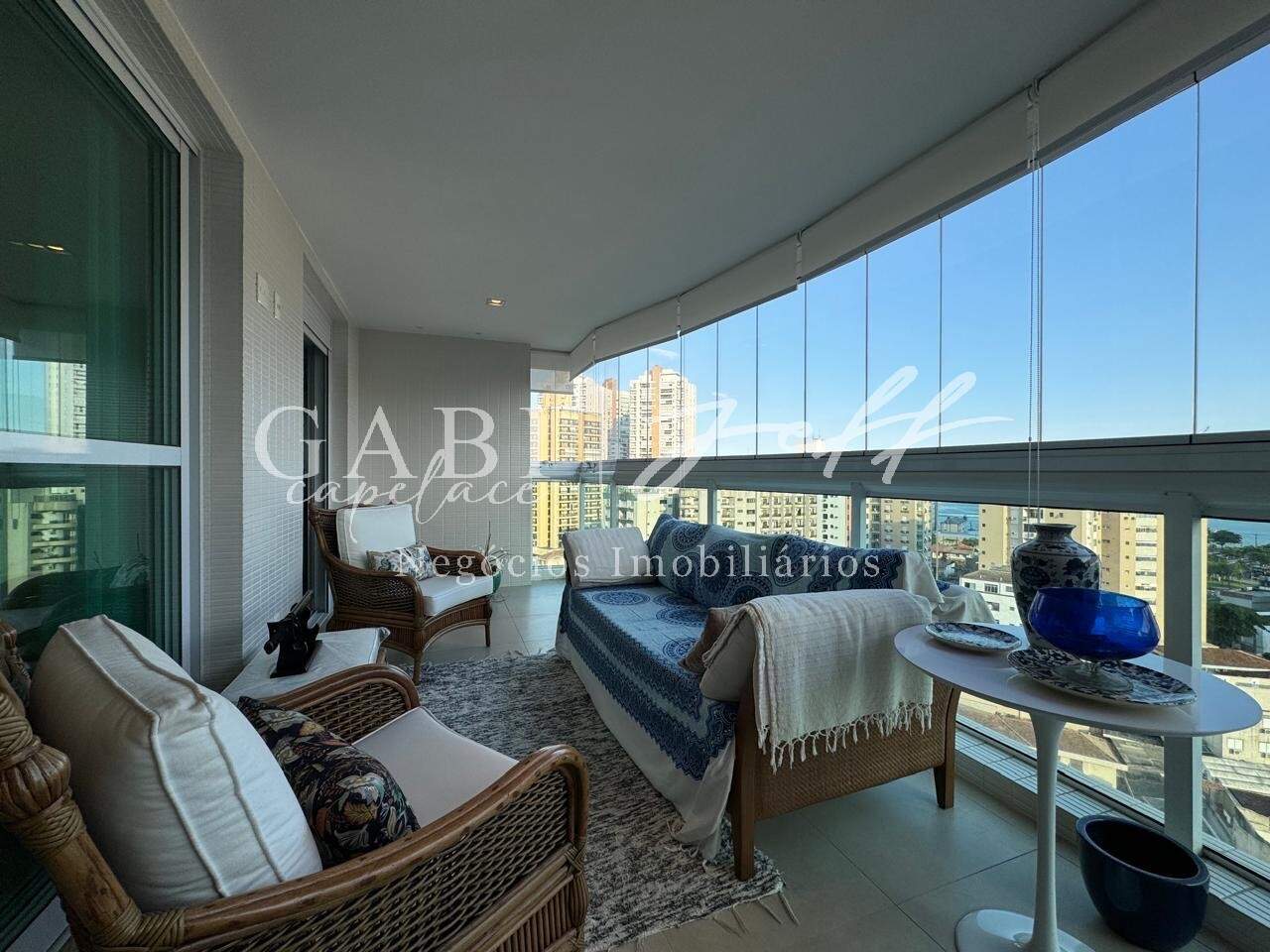Apartamento à venda no Ponta da Praia: 