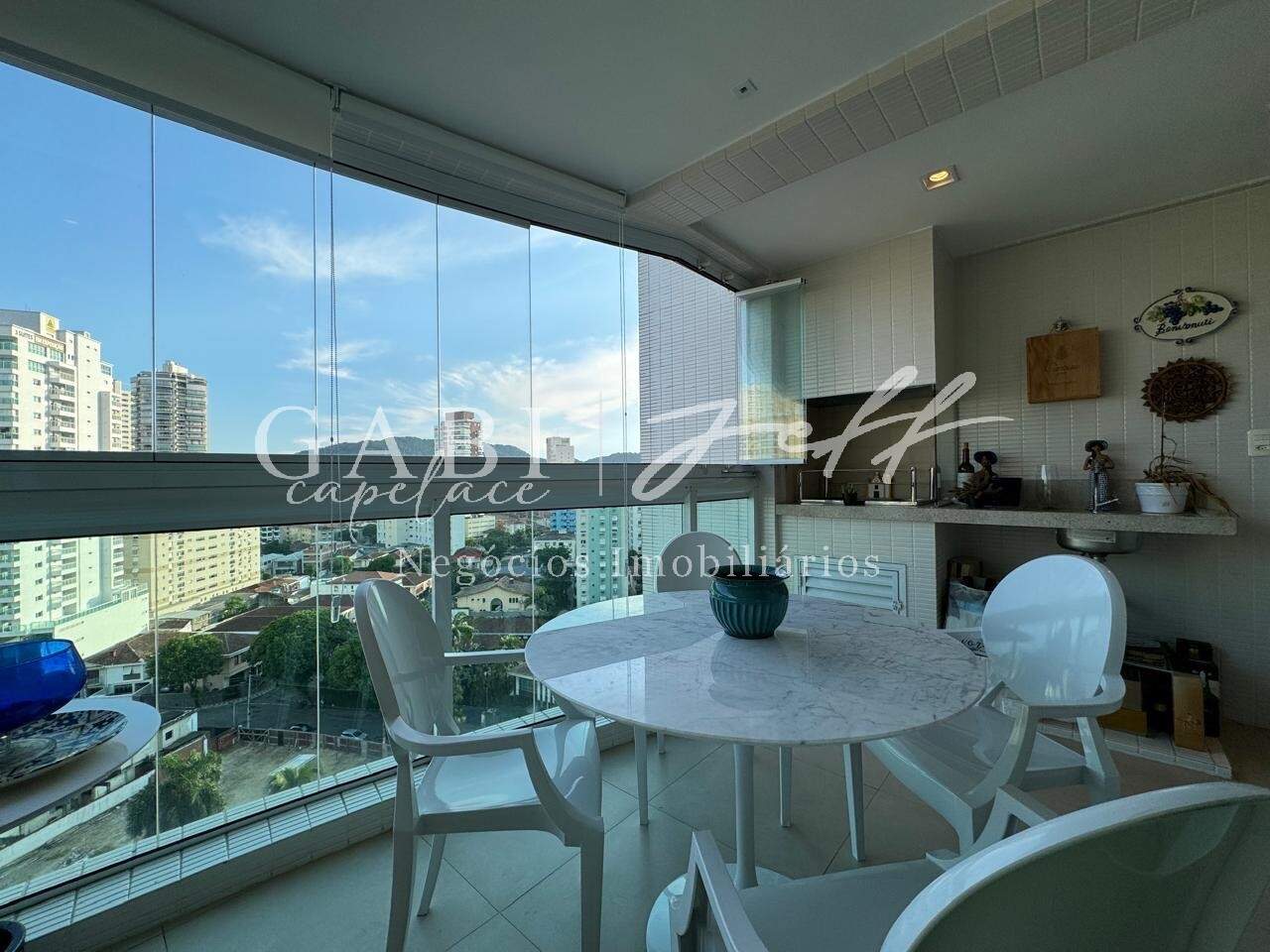 Apartamento à venda no Ponta da Praia: 