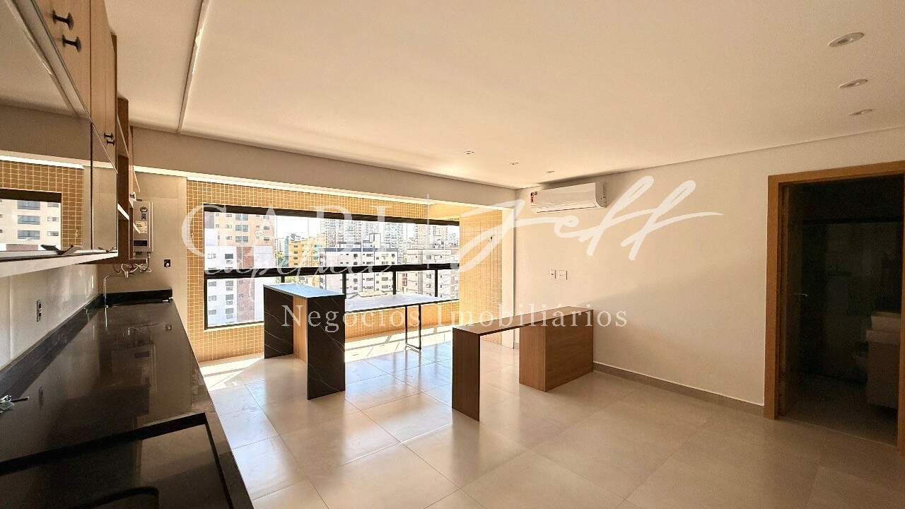 Apartamento à venda no Ponta da Praia: 