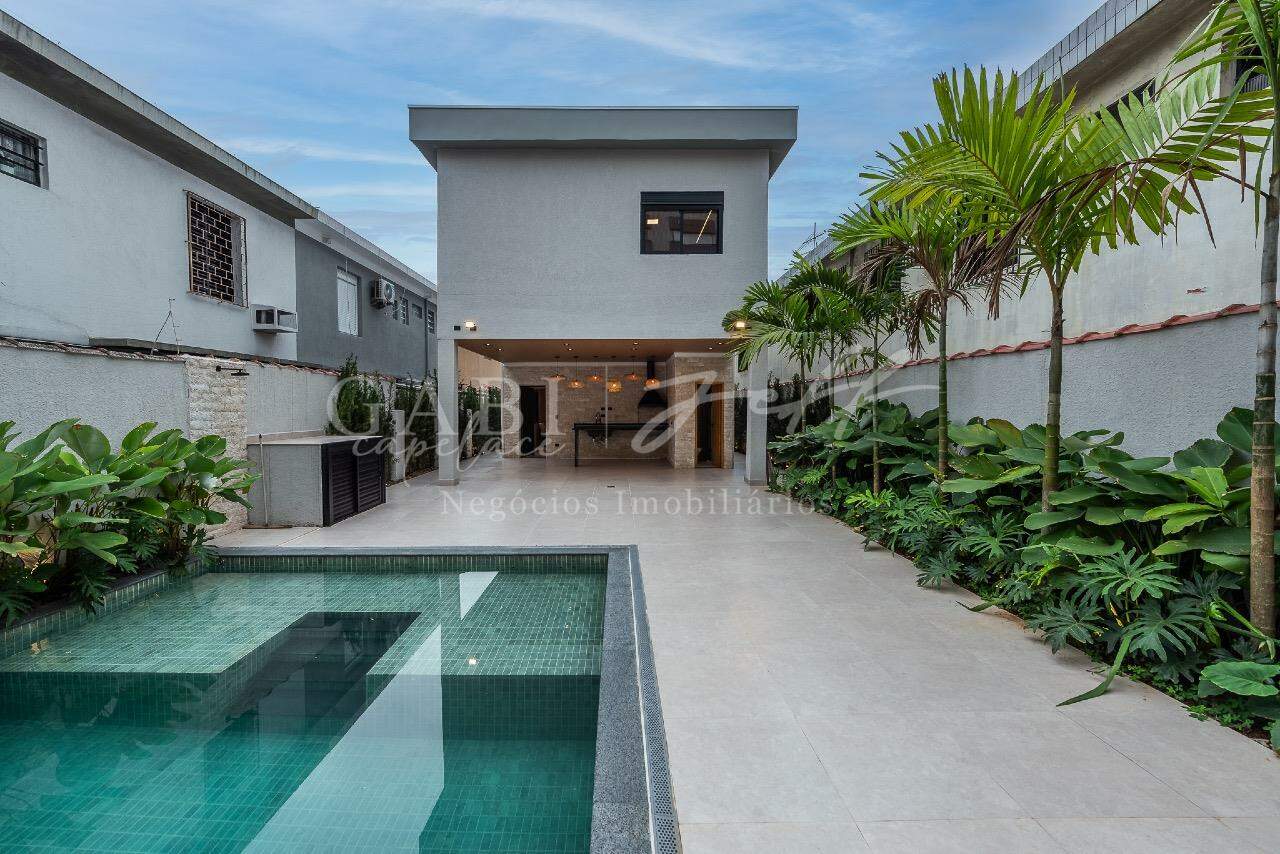 Casa à venda no EMBARÉ: