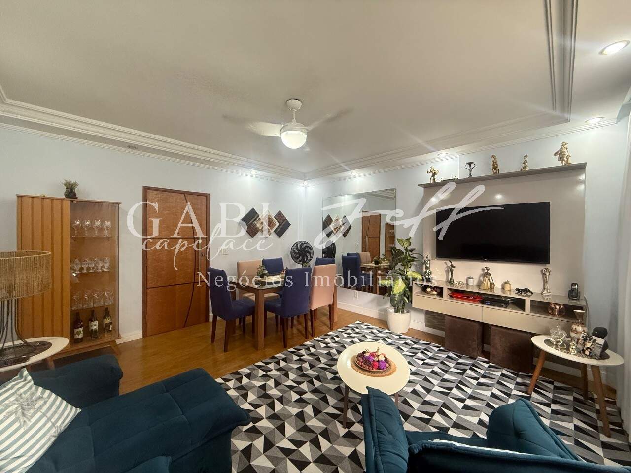 Apartamento à venda no EMBARÉ: 