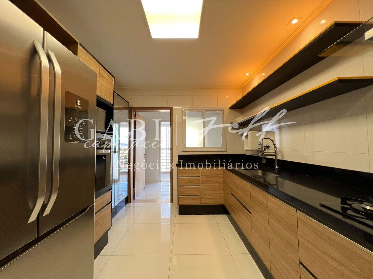 Apartamento à venda no EMBARÉ: