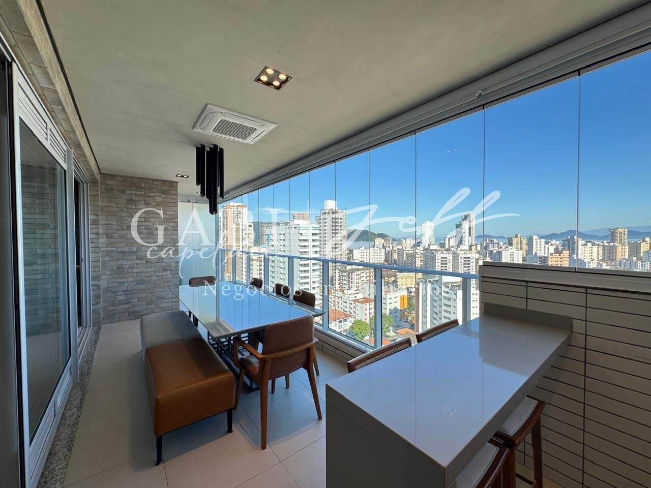 Apartamento à venda no Ponta da Praia: 
