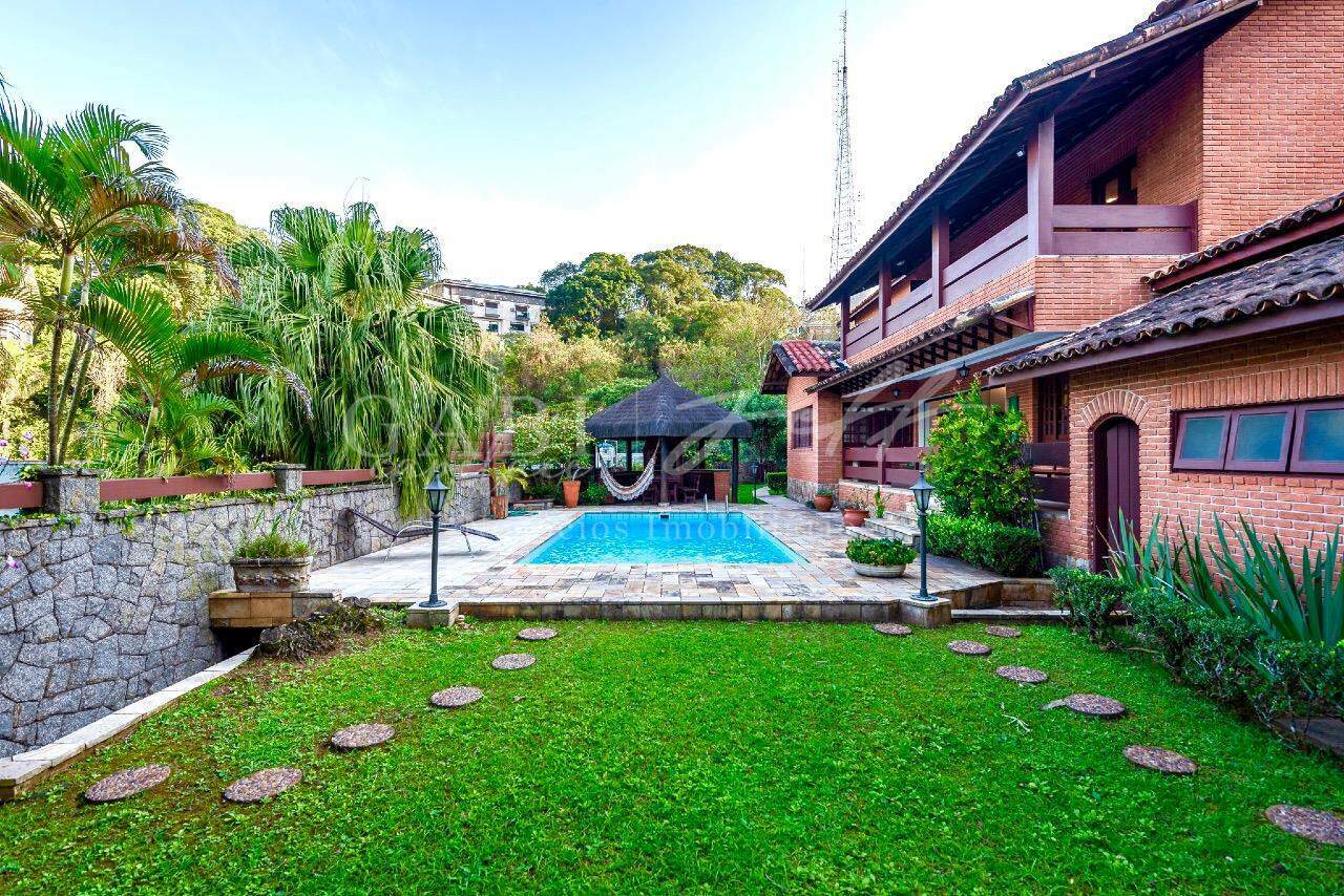 Casa à venda no MARAPÉ: