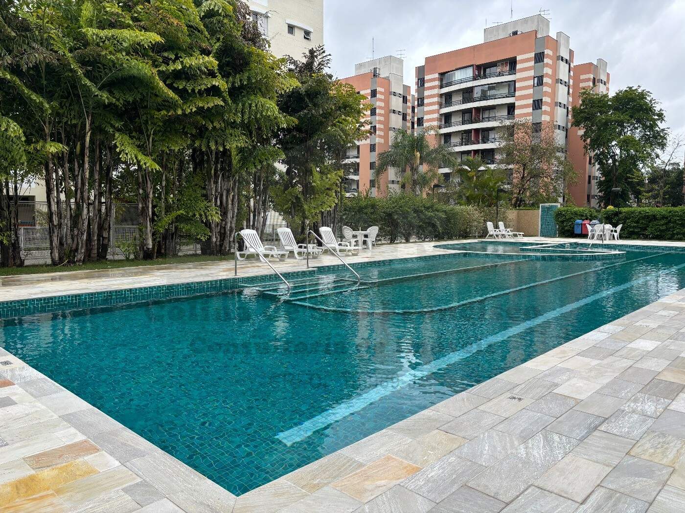 Apartamento para aluguel no Cidade São Francisco: Foto 01