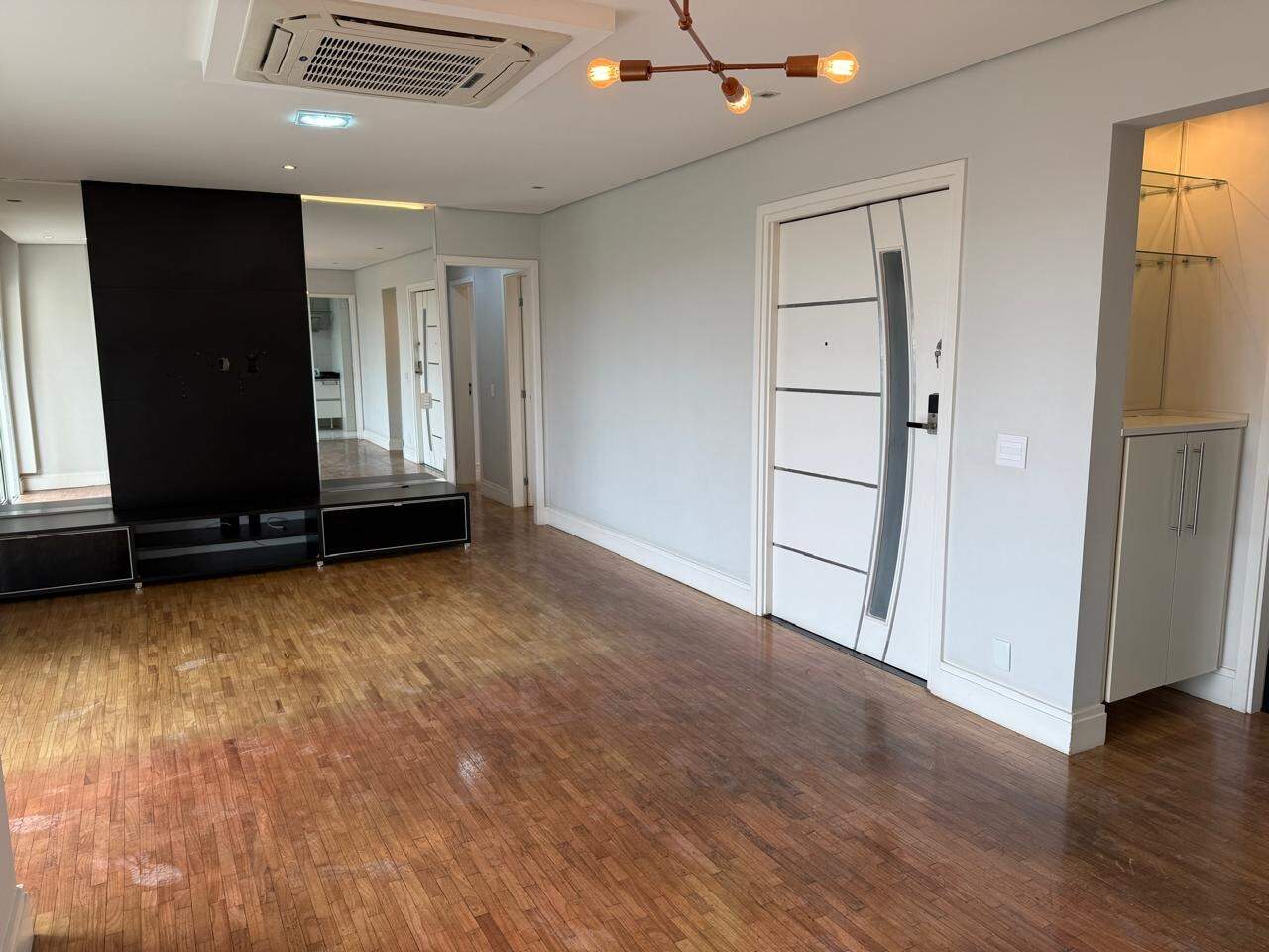 Apartamento para aluguel no Vila Yara: 