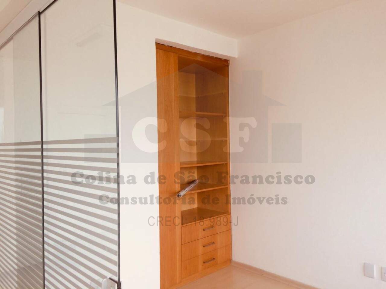 Sala à venda no CERQUEIRA CESAR: Foto 01