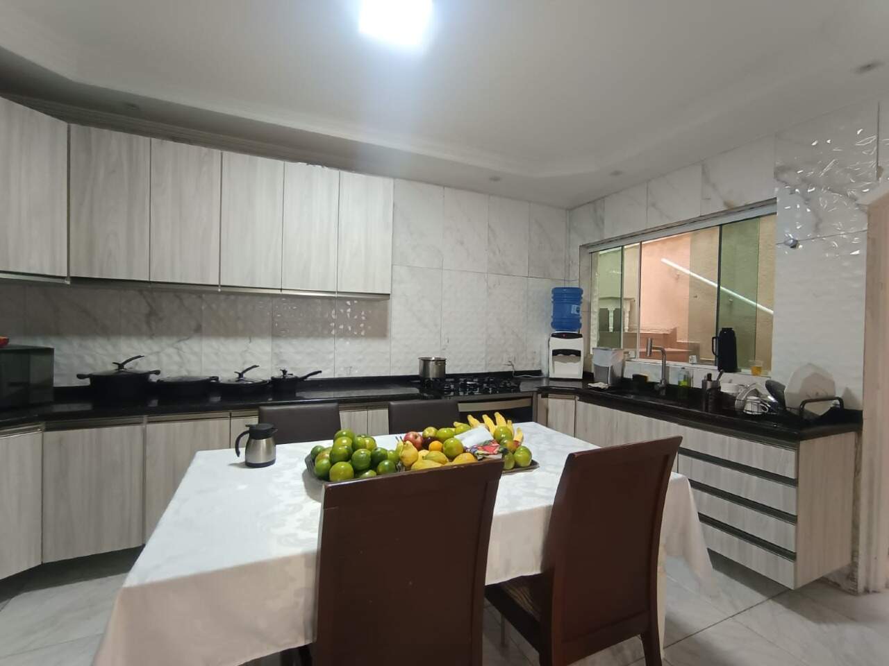 Casa à venda no Jardim de Abril: 