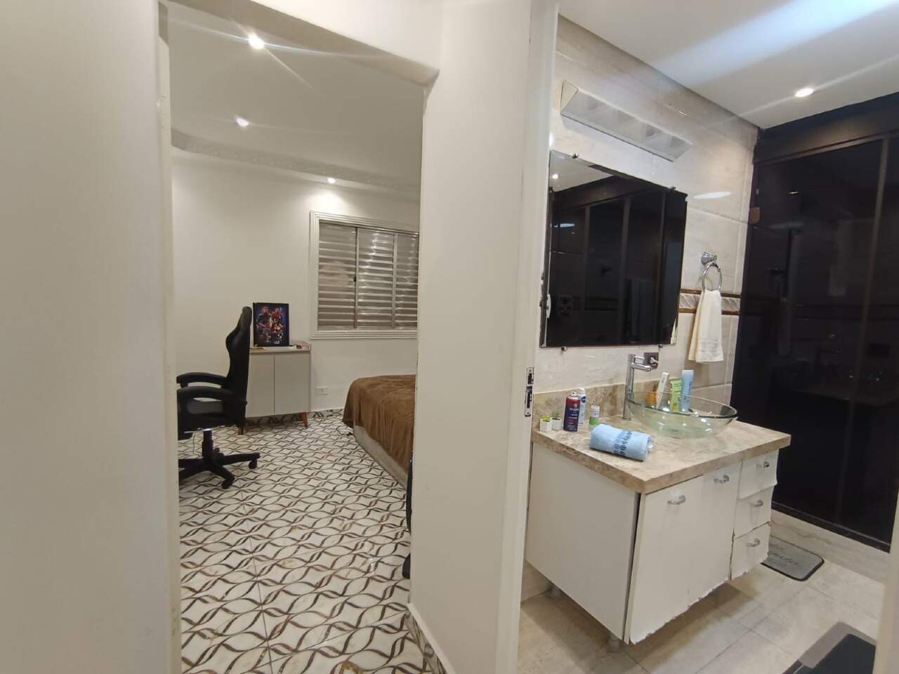 Casa à venda no Jardim de Abril: 