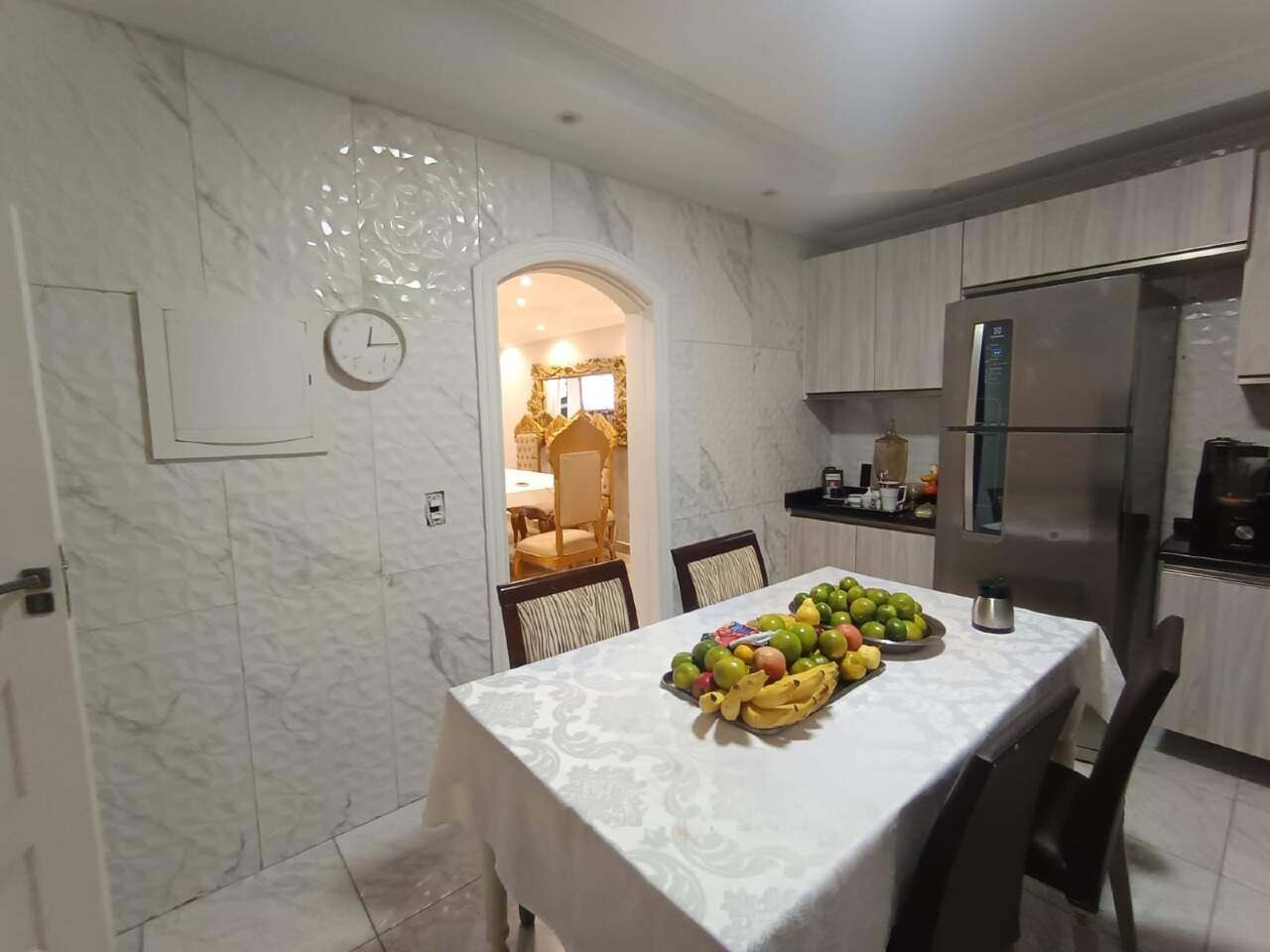 Casa à venda no Jardim de Abril: 