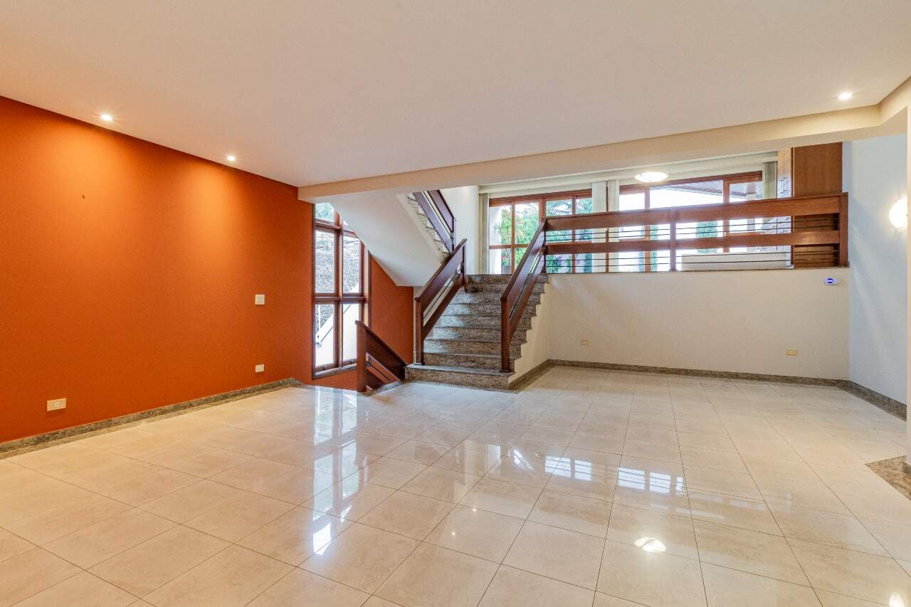 Casa à venda no PARQUE DOS PRINCIPES: 
