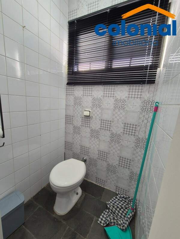 Sala à venda no Centro: Foto 01