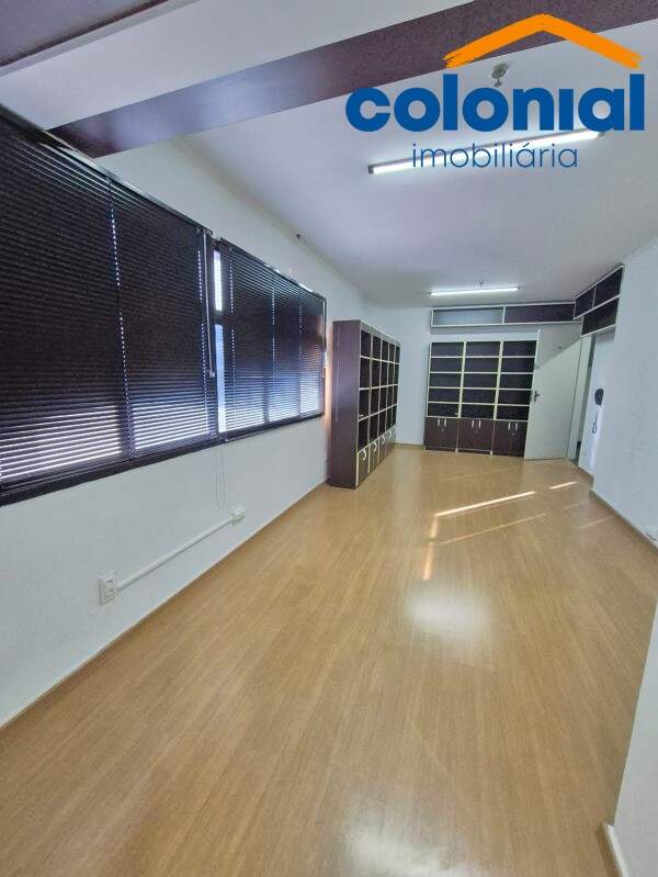 Sala para aluguel no Centro: Foto 01