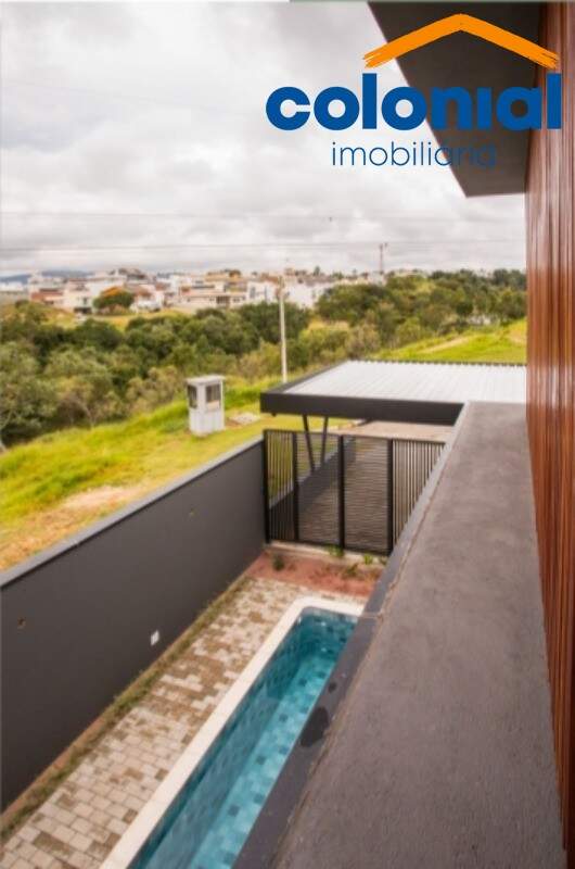 Casa à venda no Pinheirinho: Foto 01