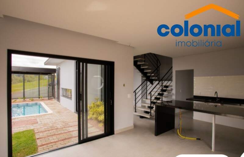 Casa à venda no Pinheirinho: Foto 01