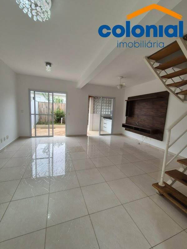 Casa à venda no Engordadouro: Foto 01