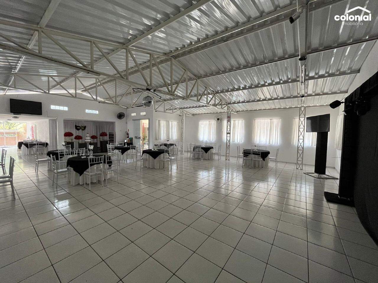 Salão à venda no JARDIM OLIVIO MORO: 