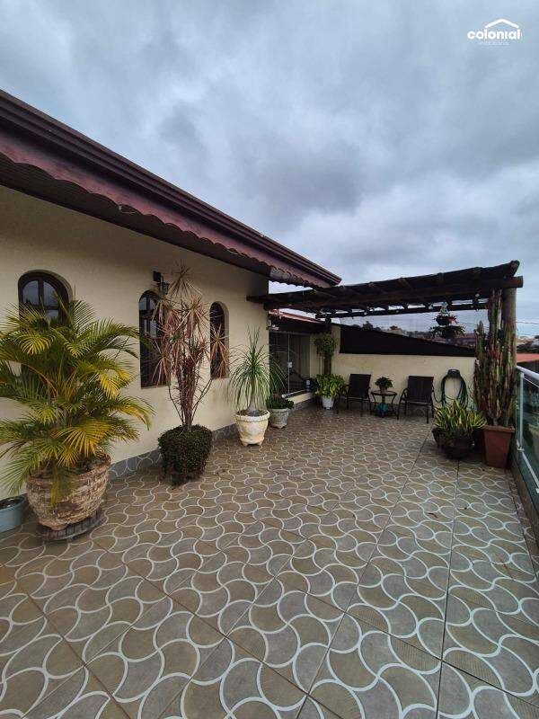 Casa à venda no Jardim Estádio: 