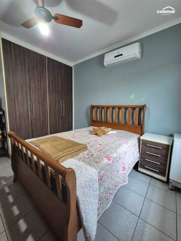 Casa à venda no Jardim Estádio: 