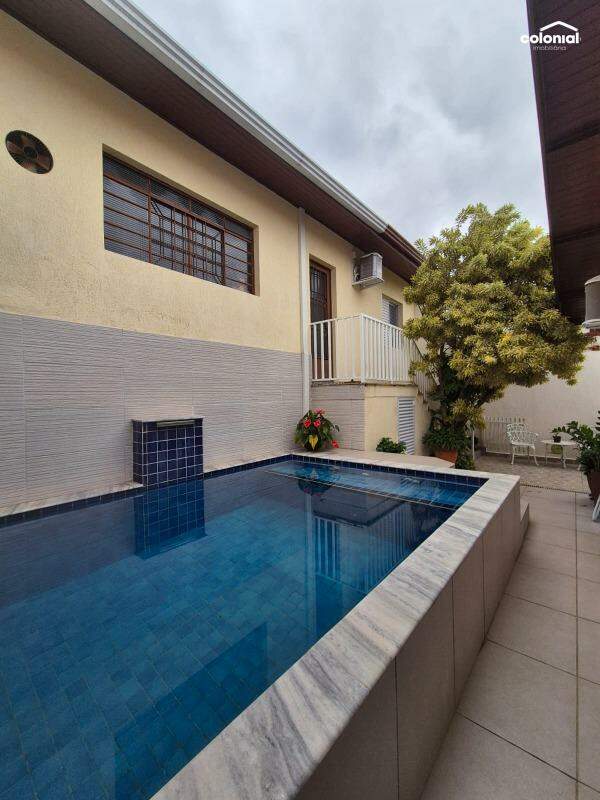 Casa à venda no Jardim Estádio: 