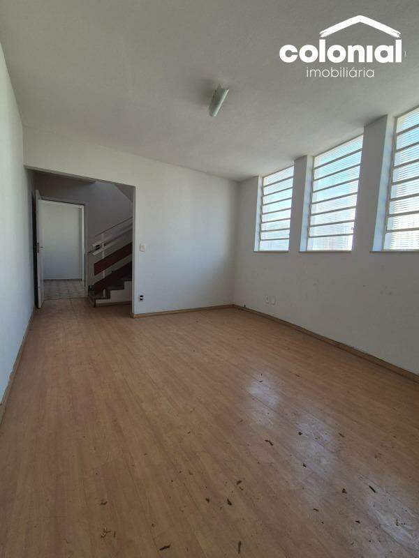 Casa à venda no Centro: 