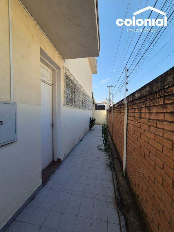 Casa à venda no Centro: 