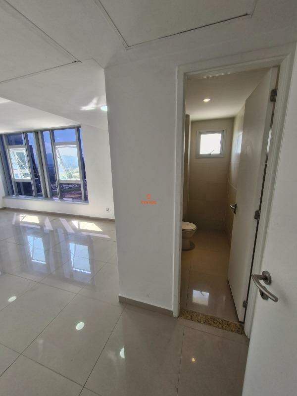 Sala para aluguel no Barra Olímpica: 