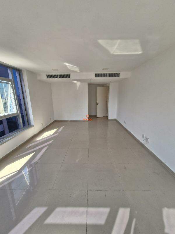 Sala para aluguel no Barra Olímpica: 