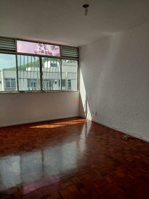 Apartamento para aluguel no Rocha: 