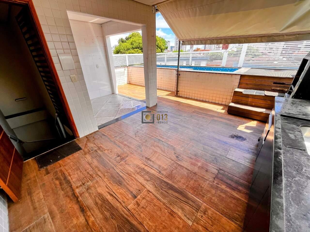 Casa à venda no Embaré: 