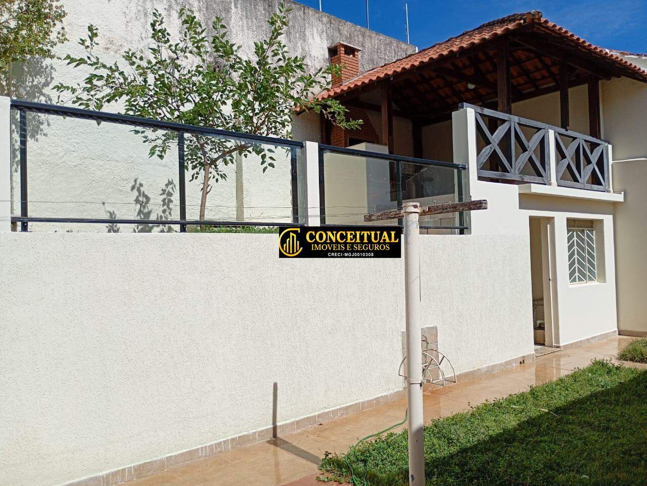 Casa à venda no Pinheirinho: 