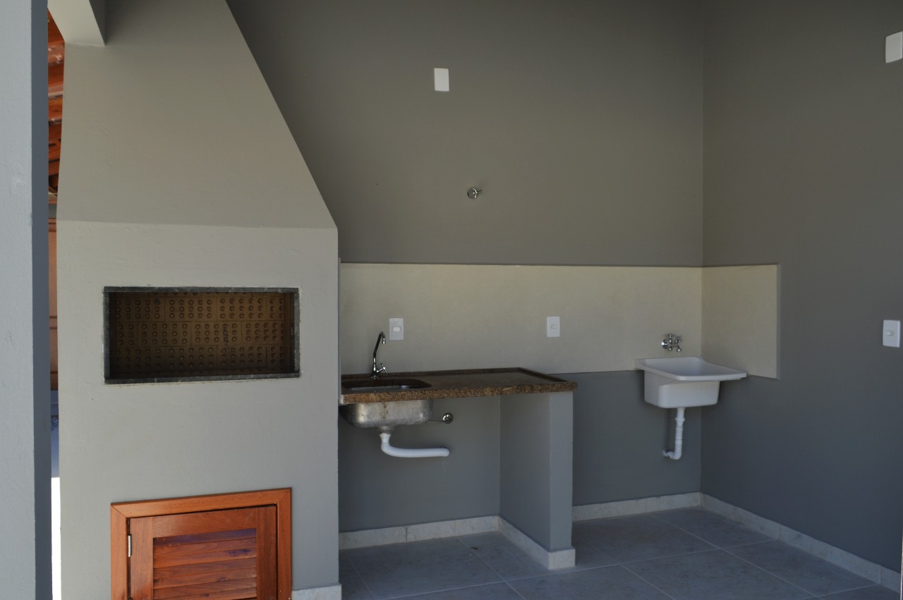 Apartamento para aluguel no Carvoeira: ÁREA CONDOMÍNIO