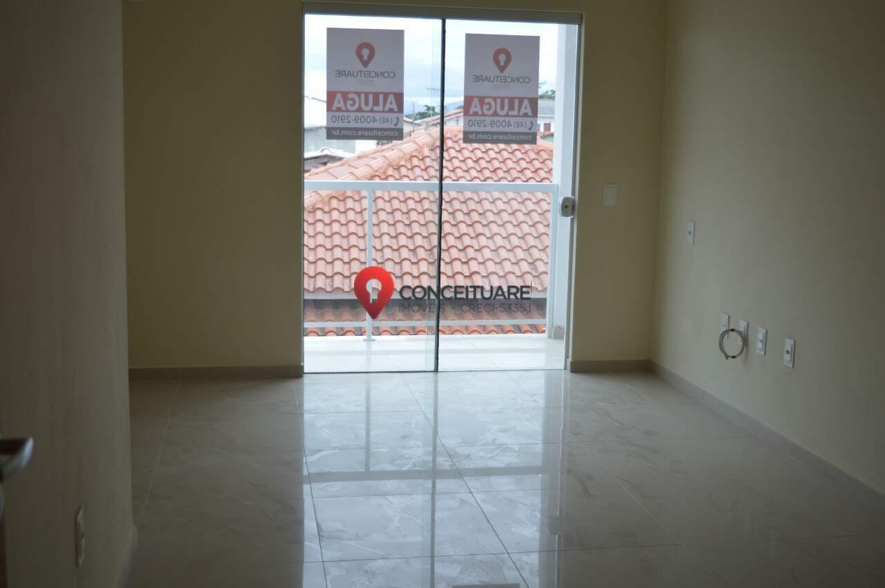 Apartamento para aluguel no Carianos: 