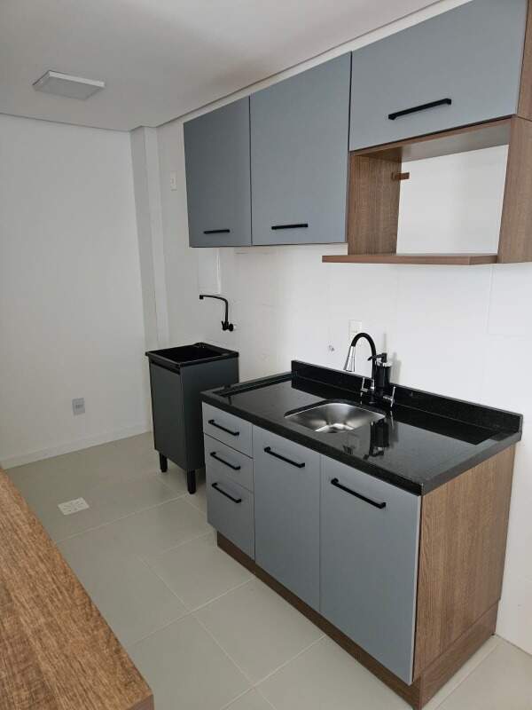 Apartamento para aluguel no Pedra Branca: 