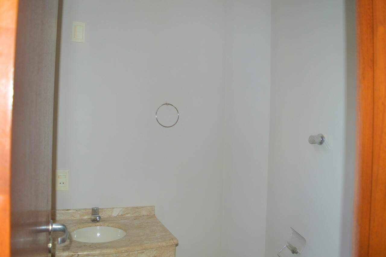 Casa para aluguel no Santa Mônica: LAVABO