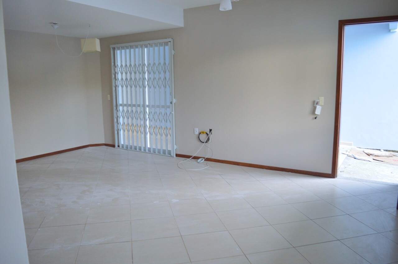Casa para aluguel no Santa Mônica: SALA