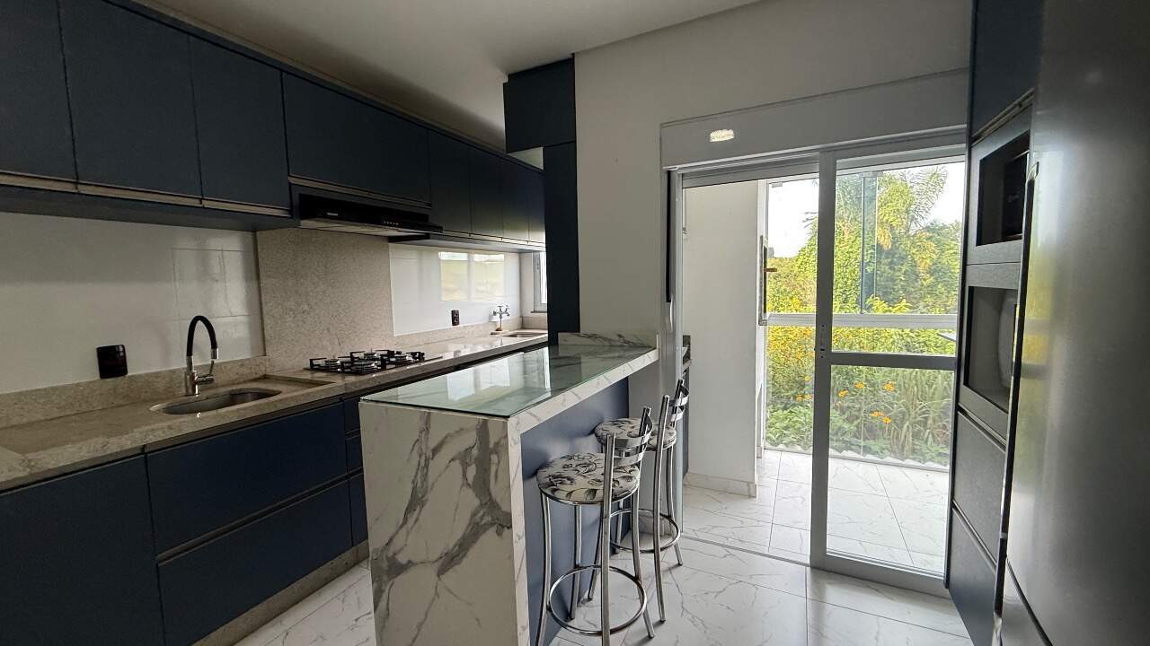 Apartamento para aluguel no Ribeirão da Ilha: 