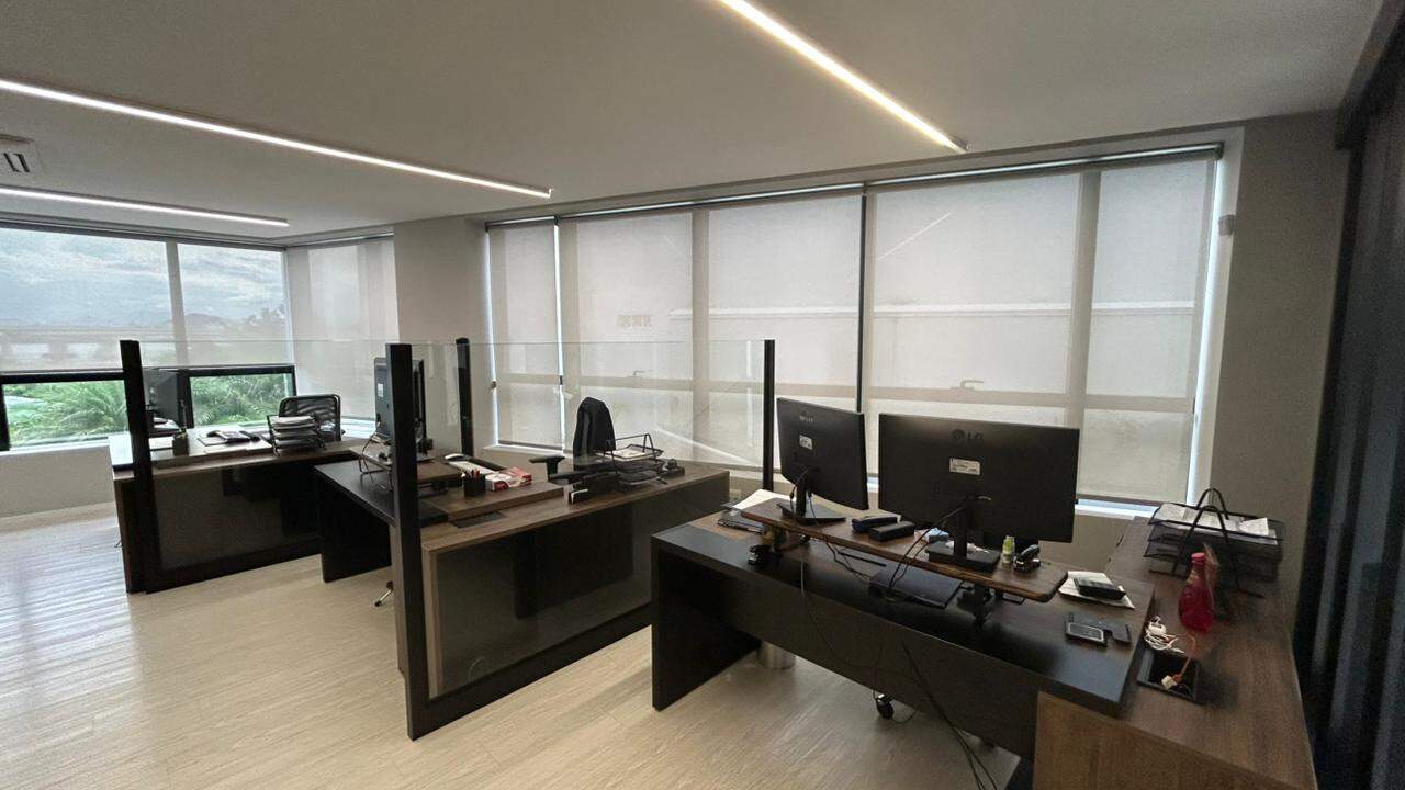 Sala para aluguel no Centro: 