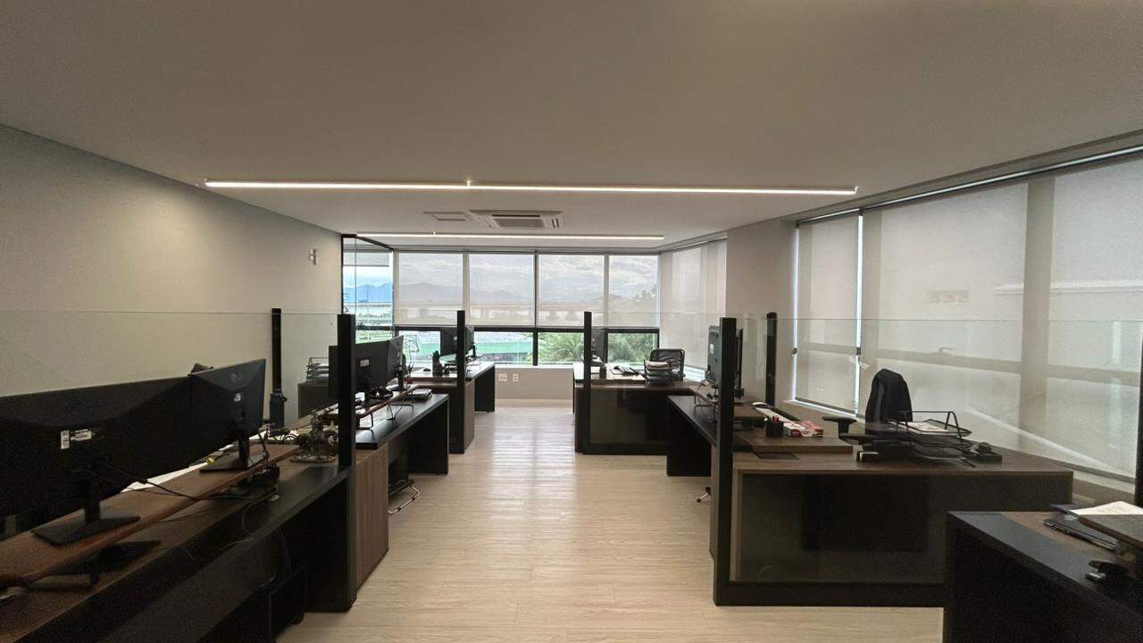 Sala para aluguel no Centro: 