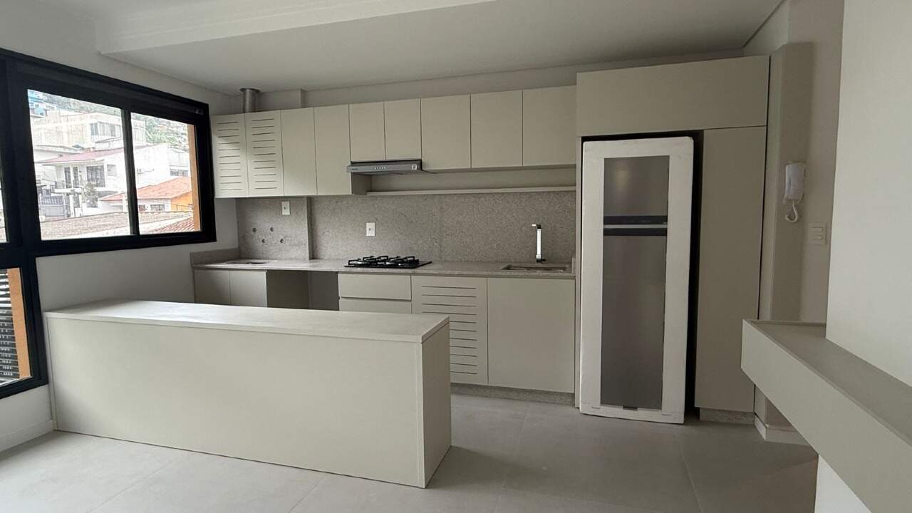 Apartamento para aluguel no Centro: 