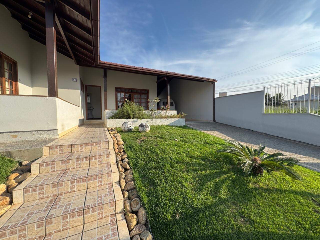 Casa para aluguel no Pedra Branca: 