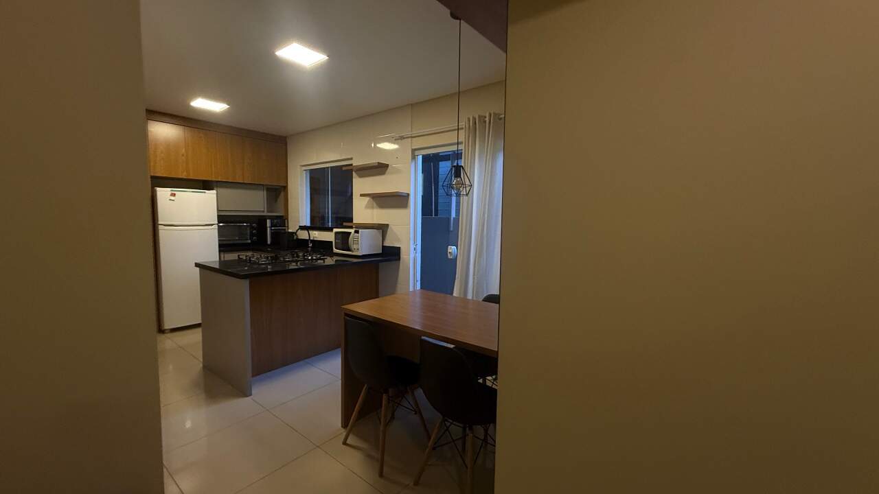 Apartamento para aluguel no Ribeirão da Ilha: 
