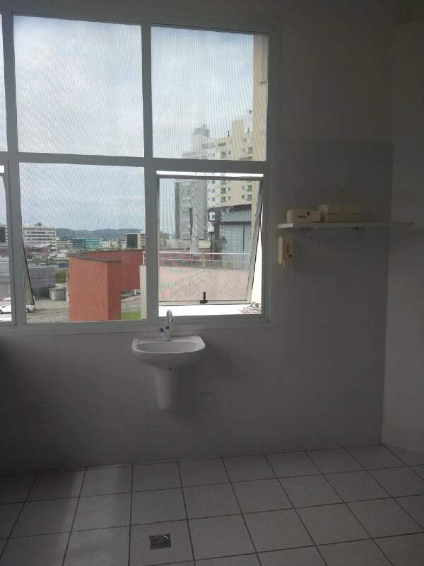 Sala para aluguel no Pedra Branca: 