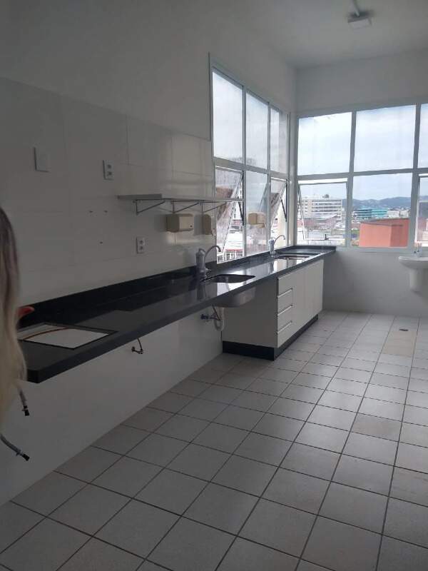 Sala para aluguel no Pedra Branca: 