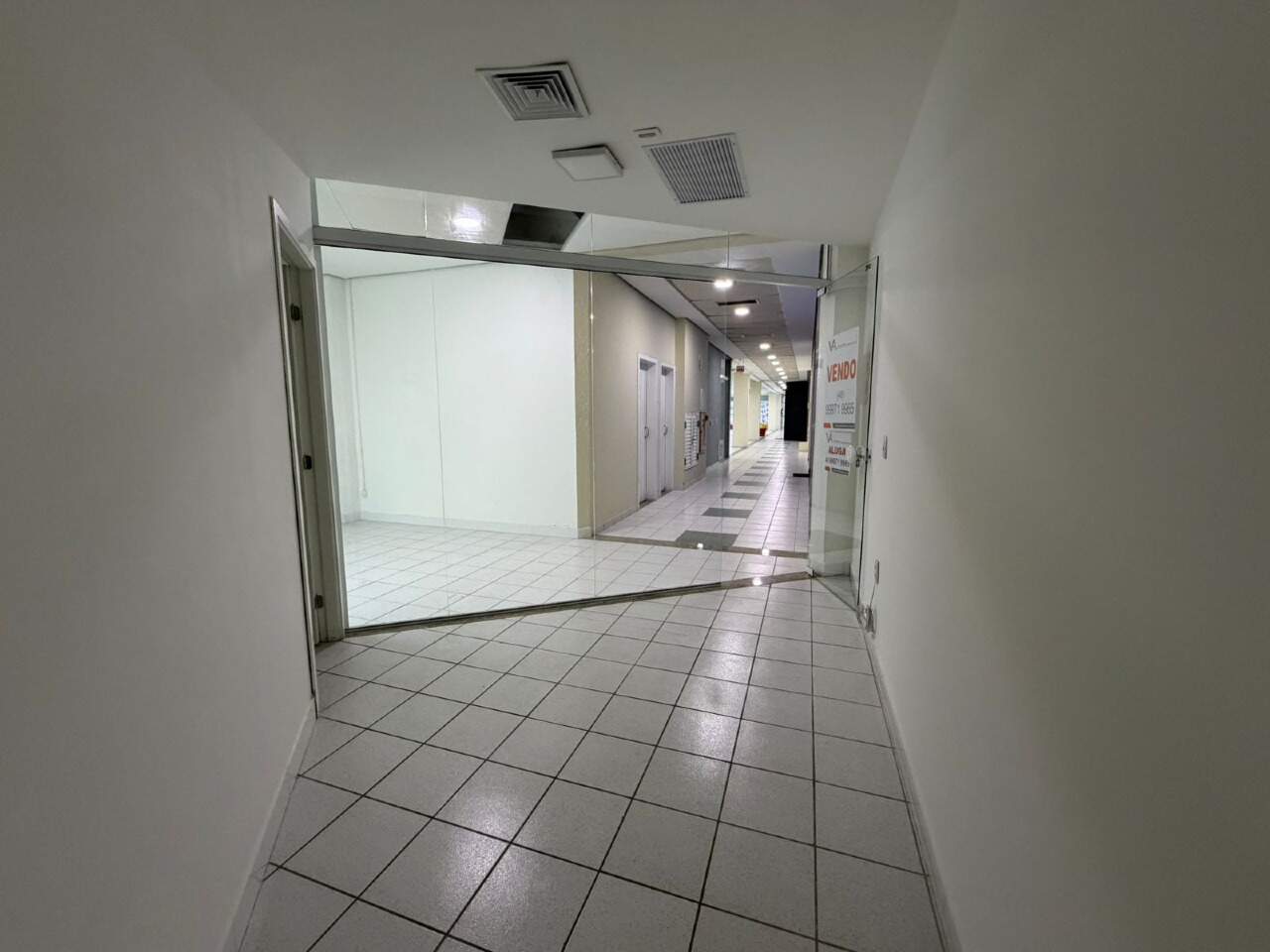 Sala para aluguel no Pedra Branca: 