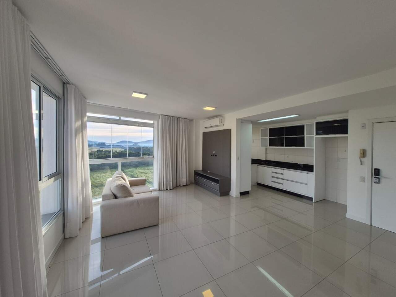 Apartamento para aluguel no Pedra Branca: 