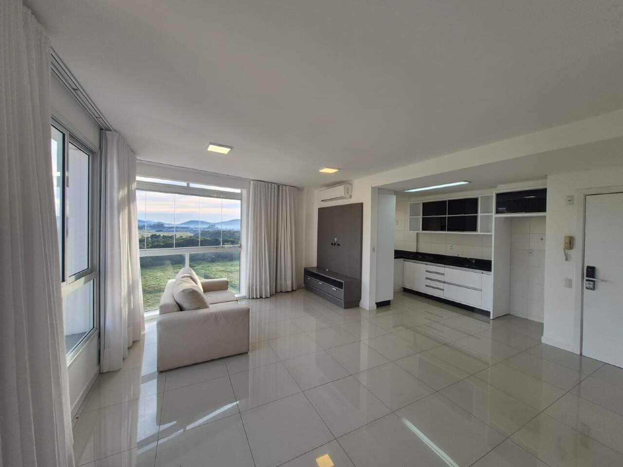 Apartamento para aluguel no Pedra Branca: 